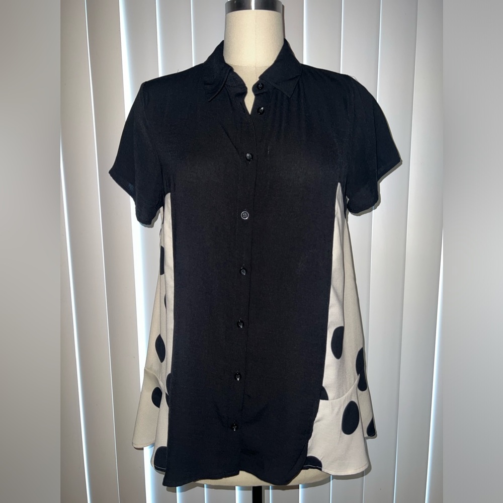 Polka Dots!  TRUTH + STYLE Button Down Top Peplum Black And Cream White Size XS